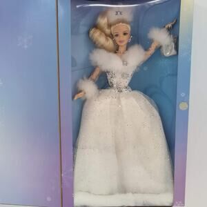 Winter's Reflection Barbie 2002 Vintage Collectible Mattel 55682 Doll - NRFB